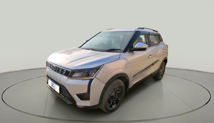 2019 Mahindra XUV300 W6 1.5 DIESEL, Diesel, Manual, 1,38,458 km, exterior