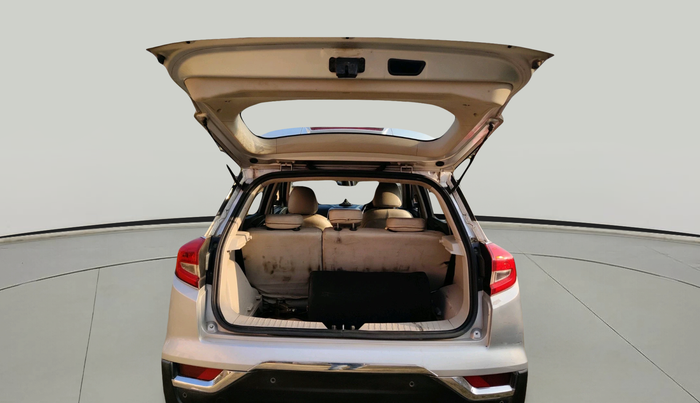 2019 Mahindra XUV300 W6 1.5 DIESEL, Diesel, Manual, 1,38,458 km, exterior