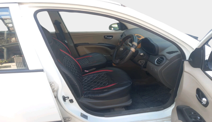 2011 Hyundai i10 MAGNA 1.1, Petrol, Manual, 36,320 km, interior