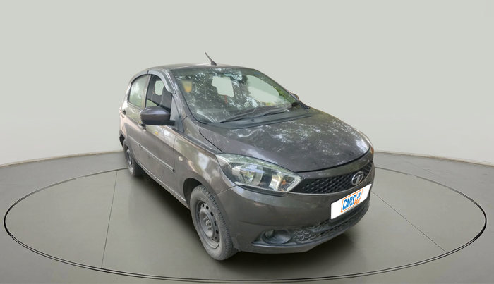 2017 Tata Tiago XT PETROL, Petrol, Manual, 1,27,745 km, exterior