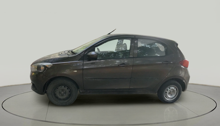 2017 Tata Tiago XT PETROL, Petrol, Manual, 1,27,745 km, exterior