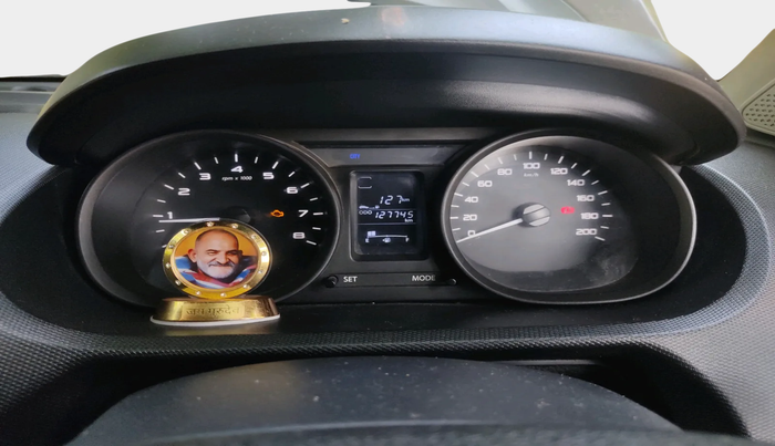 2017 Tata Tiago XT PETROL, Petrol, Manual, 1,27,745 km, interior