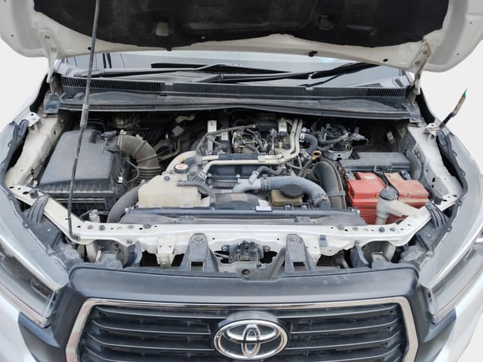 2018 Toyota Innova Crysta 2.4 VX 8 STR, Diesel, Manual, 1,26,000 km, exterior