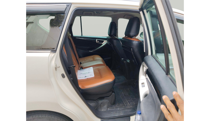2018 Toyota Innova Crysta 2.4 VX 8 STR, Diesel, Manual, 1,23,500 km, interior