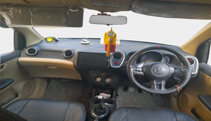 2015 Honda Mobilio 1.5L I-DTEC V, Diesel, Manual, 1,16,545 km, interior