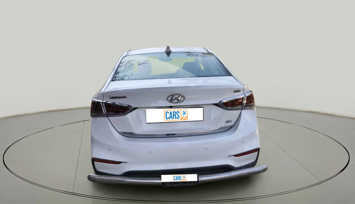 2018 Hyundai Verna 1.6 CRDI SX, Diesel, Manual, 2,04,361 km, exterior