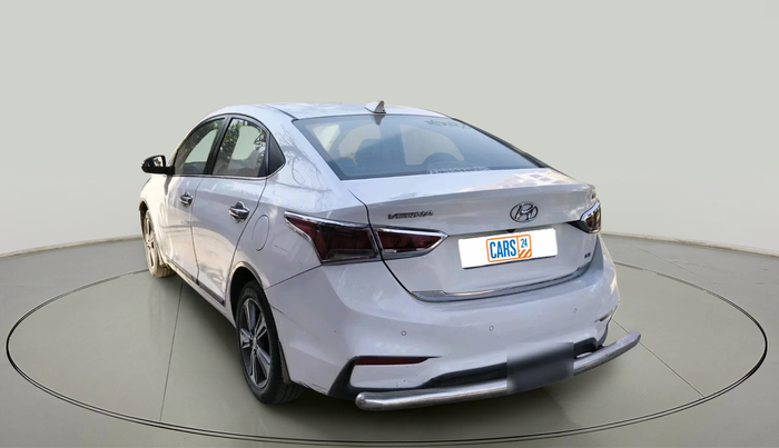 2018 Hyundai Verna 1.6 CRDI SX, Diesel, Manual, 2,04,361 km, exterior