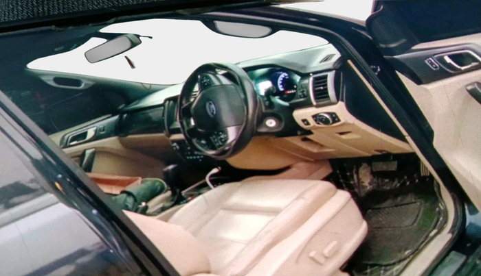 2017 Ford Endeavour TITANIUM 3.2 4X4 AT, Diesel, Automatic, 1,38,264 km, interior