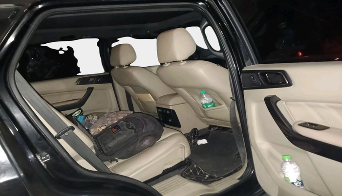 2017 Ford Endeavour TITANIUM 3.2 4X4 AT, Diesel, Automatic, 1,38,264 km, interior