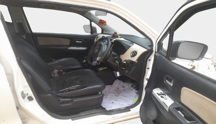 2017 Maruti Wagon R 1.0 LXI CNG, Petrol, Manual, 1,38,835 km, interior