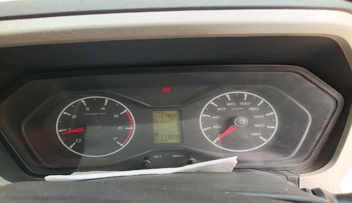 2017 Mahindra Scorpio S2, Diesel, Manual, 1,73,939 km, interior