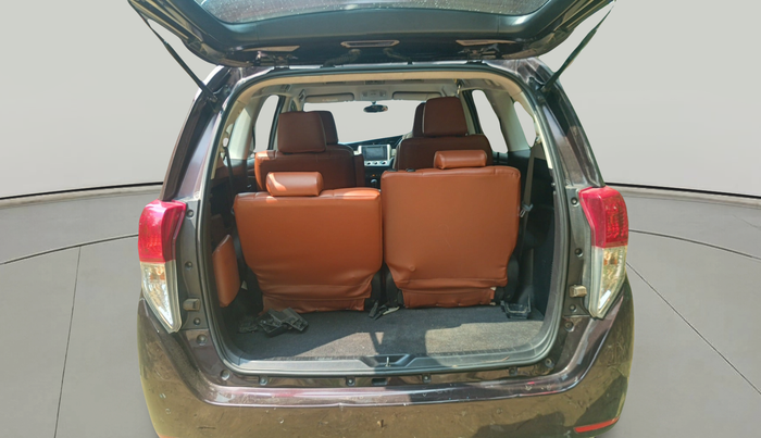 2020 Toyota Innova Crysta 2.4 GX 7 STR, Diesel, Manual, 1,53,104 km, exterior