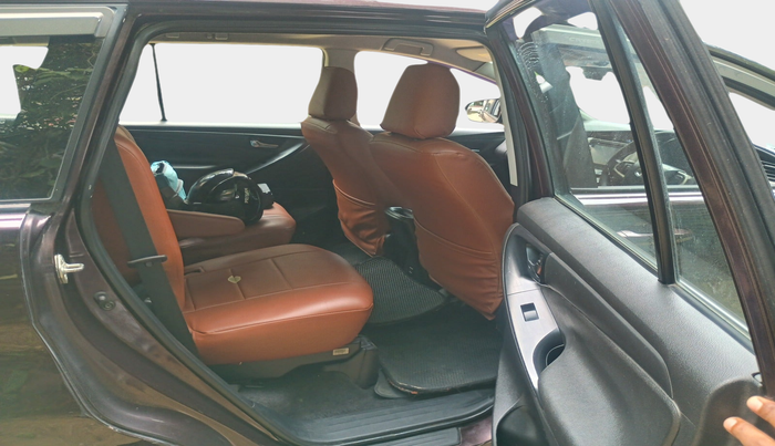 2020 Toyota Innova Crysta 2.4 GX 7 STR, Diesel, Manual, 1,53,104 km, interior