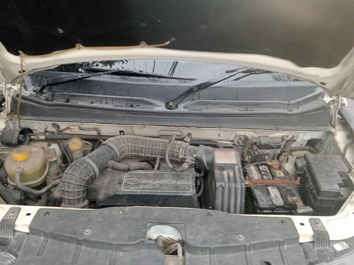 2016 Mahindra Kuv100 K8 D 6 STR, Diesel, Manual, 42,925 km, exterior