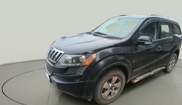 2014 Mahindra XUV500 W8, Diesel, Manual, 1,47,838 km, exterior