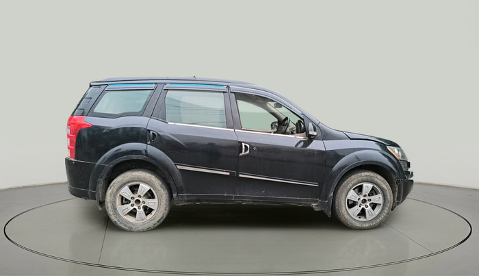 2014 Mahindra XUV500 W8, Diesel, Manual, 1,47,838 km, exterior