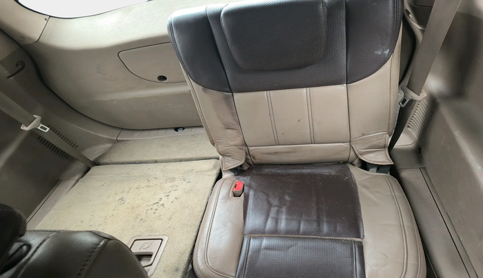 2014 Mahindra XUV500 W8, Diesel, Manual, 1,47,838 km, interior