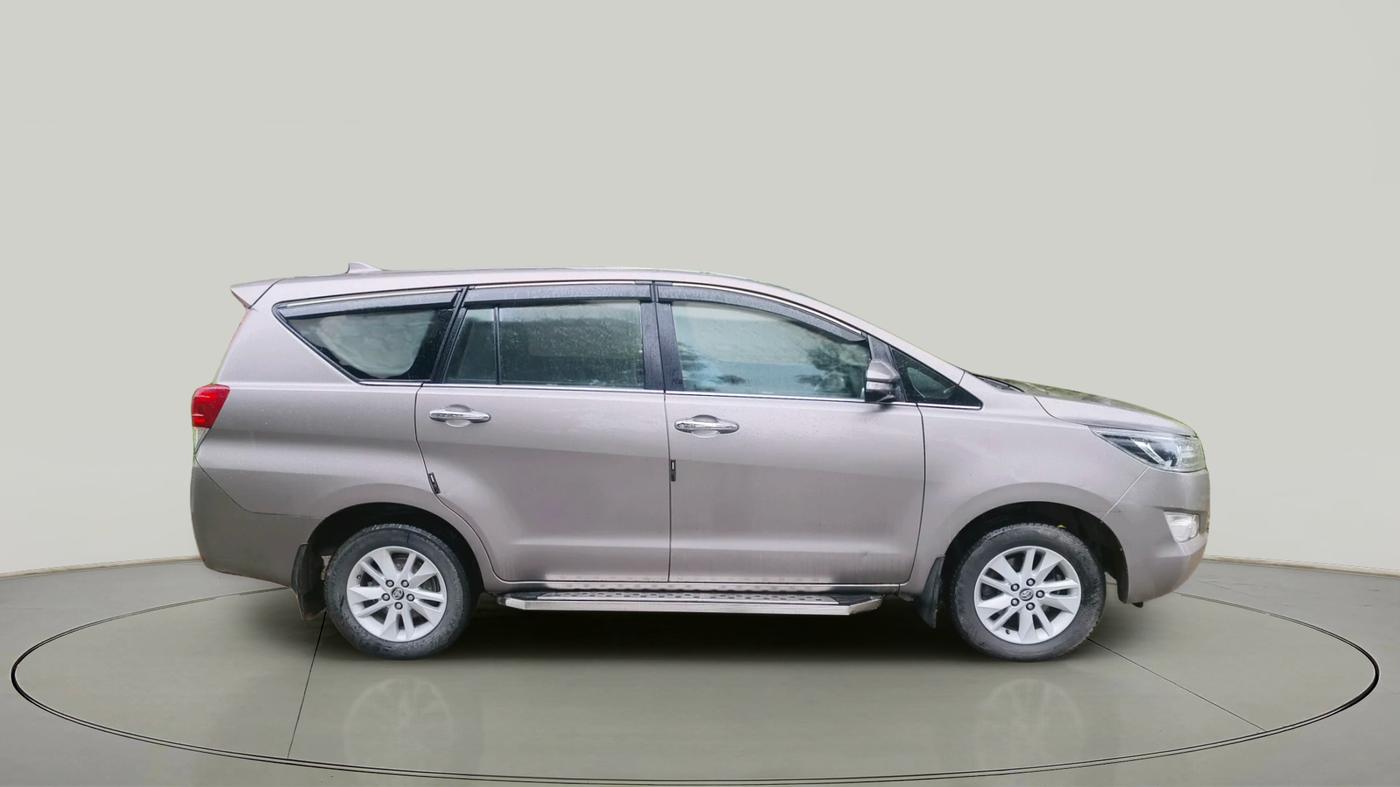 2016 Toyota Innova Crysta 2.4 VX 7 STR, Diesel, Manual, 66,863 km, exterior