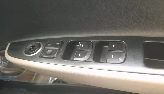 2018 Hyundai Grand i10 MAGNA U2 1.2 CRDI, Diesel, Manual, 1,08,386 km, interior