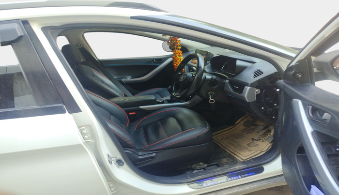 2023 Tata NEXON XM SUNROOF PETROL, Petrol, Manual, 57,554 km, interior