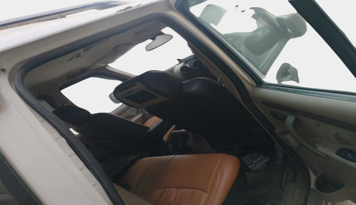 2011 Mahindra Scorpio VLX 2WD BS-III, Diesel, Manual, 82,776 km, interior