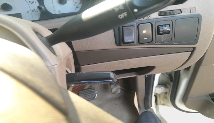 2014 Mahindra Xylo D2, Diesel, Manual, 49,027 km, interior