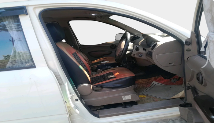 2014 Mahindra Xylo D2, Diesel, Manual, 49,027 km, interior