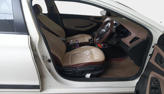 2016 Hyundai Elite i20 SPORTZ 1.4 CRDI, Diesel, Manual, 1,06,162 km, interior