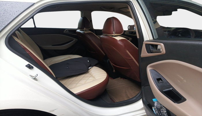 2016 Hyundai Elite i20 SPORTZ 1.4 CRDI, Diesel, Manual, 1,06,162 km, interior