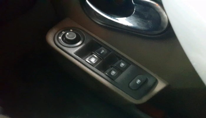 2018 Renault Duster 85 PS RXZ DIESEL, Diesel, Manual, 1,26,854 km, interior