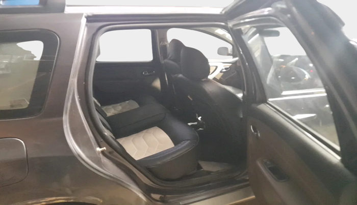 2018 Renault Duster 85 PS RXZ DIESEL, Diesel, Manual, 1,26,854 km, interior