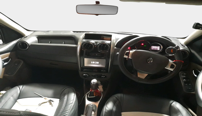 2018 Renault Duster 85 PS RXZ DIESEL, Diesel, Manual, 1,26,854 km, interior