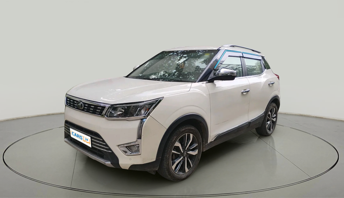 2019 Mahindra XUV300 W8 (O) 1.5 DIESEL AMT, Diesel, Automatic, 65,234 km, exterior