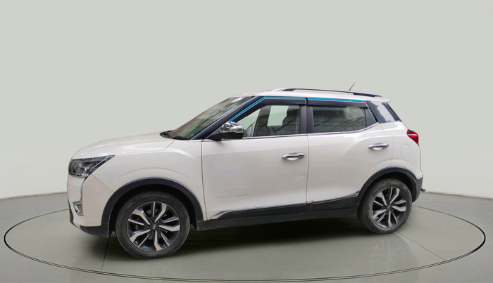 2019 Mahindra XUV300 W8 (O) 1.5 DIESEL AMT, Diesel, Automatic, 65,234 km, exterior
