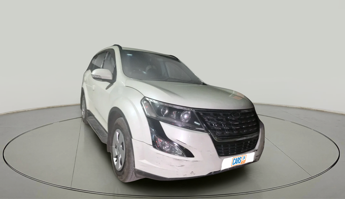 2020 Mahindra XUV500 W7, Diesel, Manual, 1,21,640 km, exterior