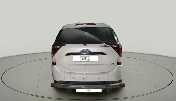 2020 Mahindra XUV500 W7, Diesel, Manual, 1,21,640 km, exterior