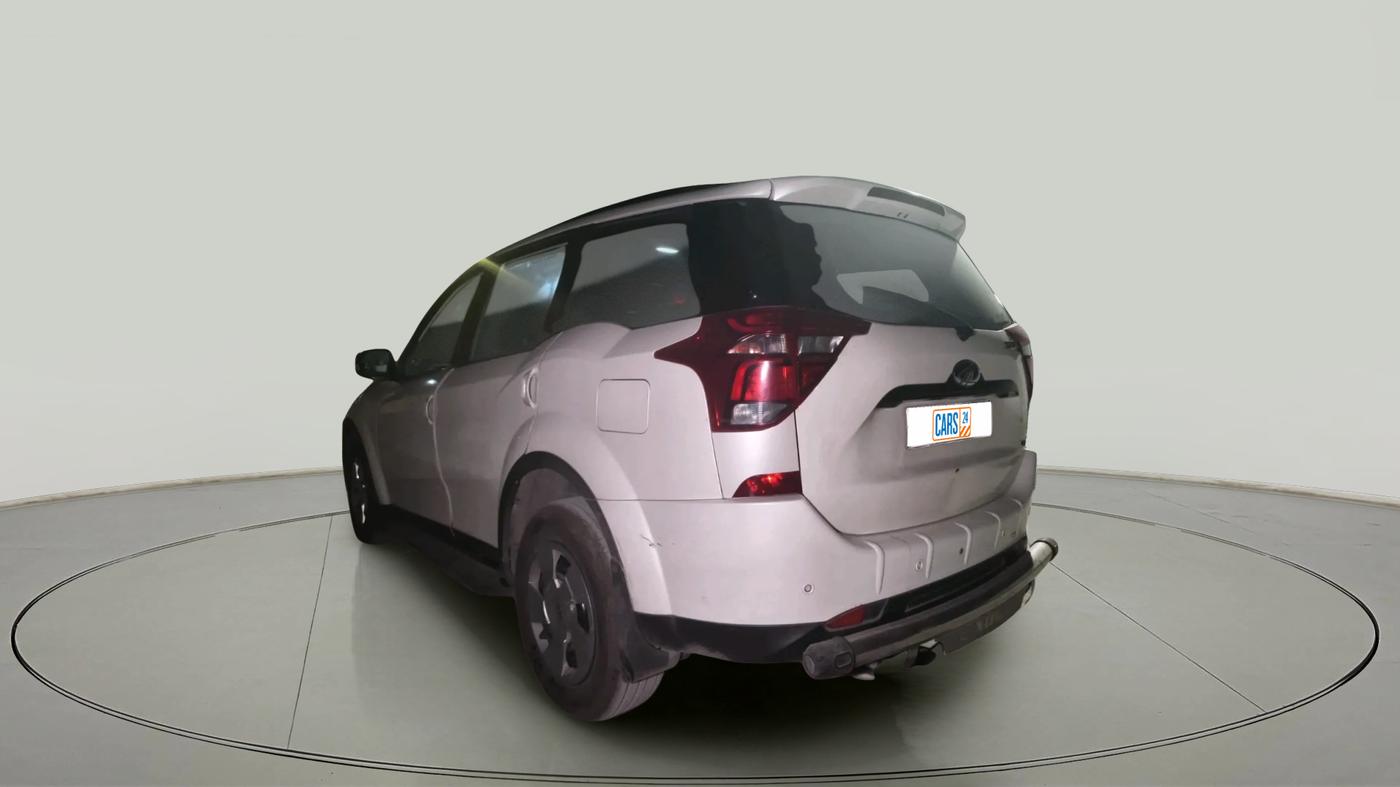 2020 Mahindra XUV500 W7, Diesel, Manual, 1,21,640 km, exterior