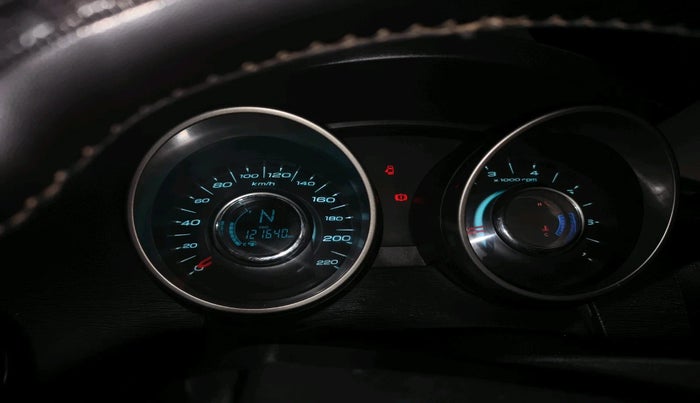 2020 Mahindra XUV500 W7, Diesel, Manual, 1,21,640 km, interior