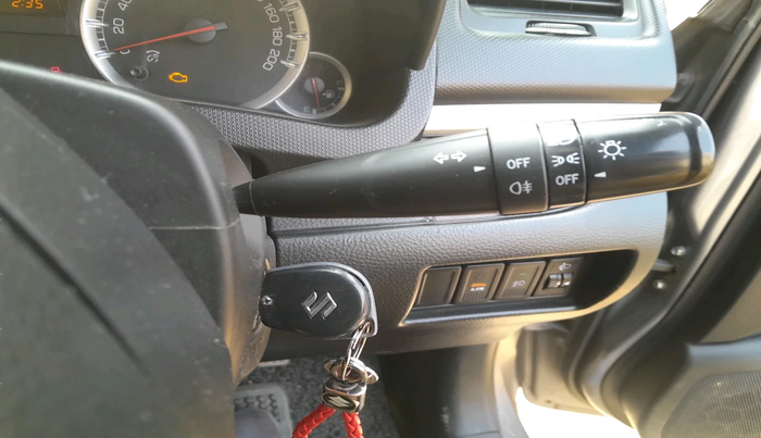 2013 Maruti Swift VXI, Petrol, Manual, 1,12,756 km, interior