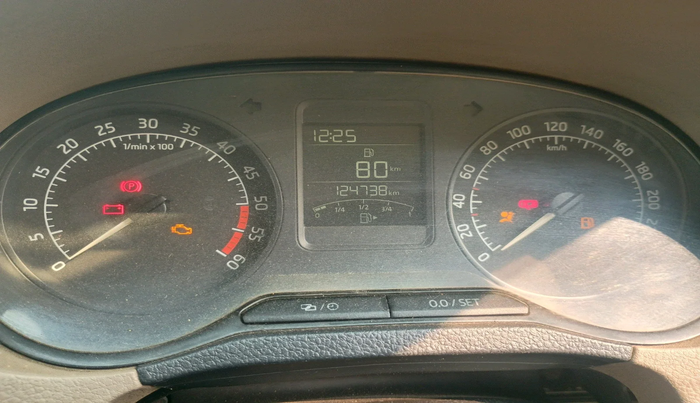 2015 Skoda Rapid AMBITION 1.5 TDI, Diesel, Manual, 1,24,738 km, interior