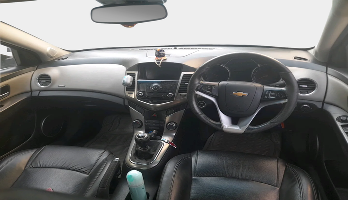 2016 Chevrolet Cruze LTZ, Diesel, Manual, 35,711 km, interior