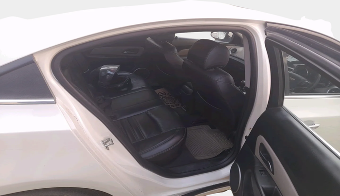 2016 Chevrolet Cruze LTZ, Diesel, Manual, 35,711 km, interior