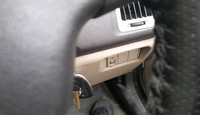 2011 Hyundai i20 MAGNA 1.2, Petrol, Manual, 1,02,040 km, interior