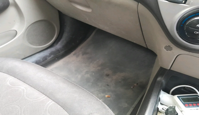 2011 Hyundai i20 MAGNA 1.2, Petrol, Manual, 1,02,040 km, interior