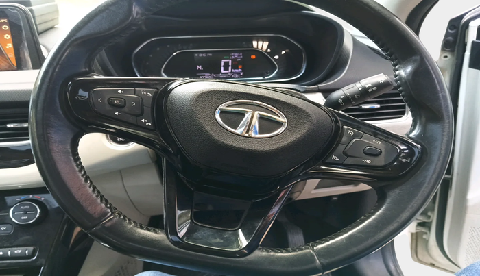 2022 Tata NEXON XZA PLUS (PREMIUM) PETROL, Petrol, Automatic, 37,760 km, interior