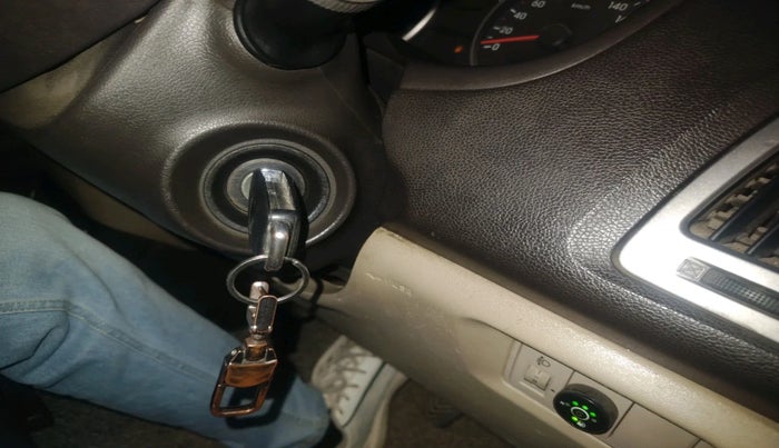 2013 Hyundai i20 MAGNA 1.2, Petrol, Manual, 1,06,856 km, interior