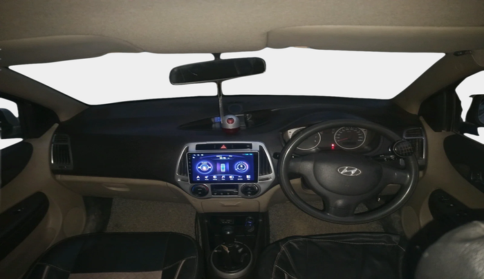 2013 Hyundai i20 MAGNA 1.2, Petrol, Manual, 1,06,856 km, interior