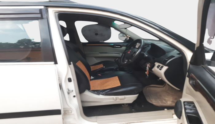 2013 Mitsubishi Pajero Sport 2.5 MT 4X4, Diesel, Manual, 86,461 km, interior