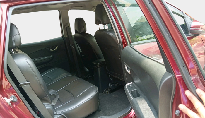 2016 Honda BR-V 1.5L I-VTEC V, Petrol, Manual, 1,05,529 km, interior
