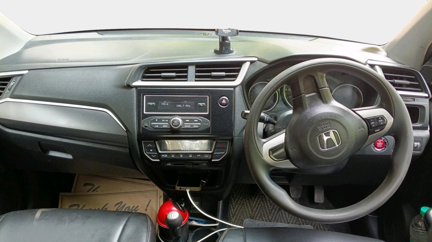 2016 Honda BR-V 1.5L I-VTEC V, Petrol, Manual, 1,05,820 km, interior